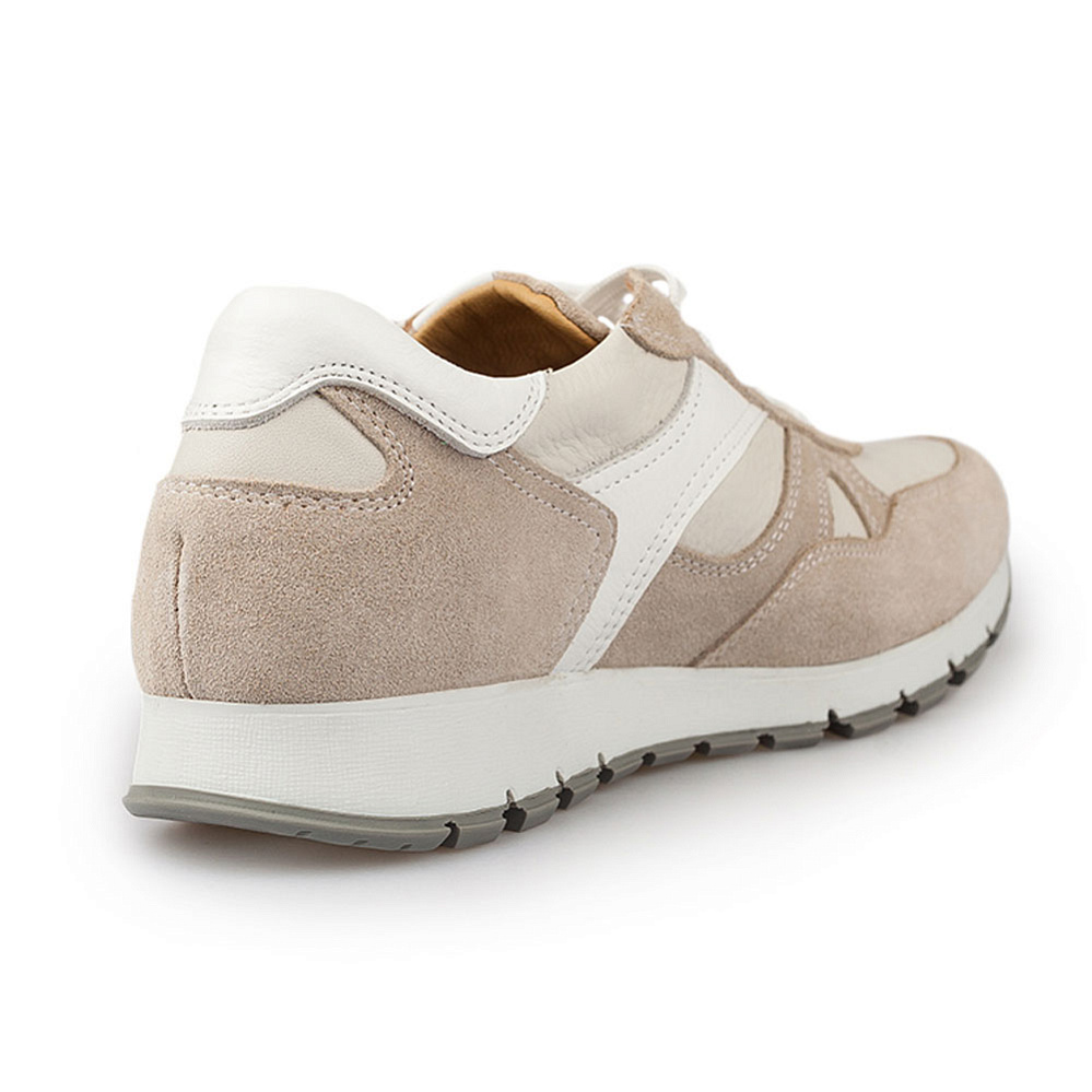 Кроссовки Miris 670